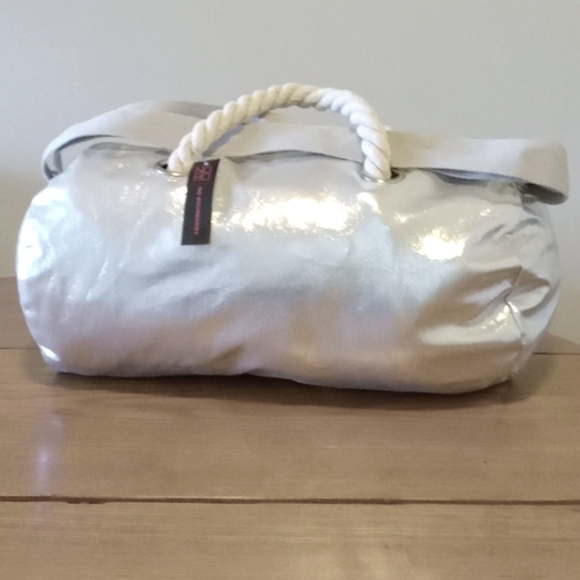 No Boundaries Silver Gym Bag - Picture 1 of 3